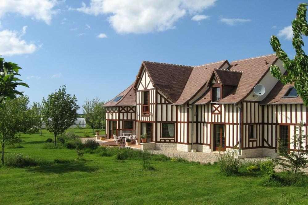 Le Mont D'Auge Bed and Breakfast Canapville  Exterior foto